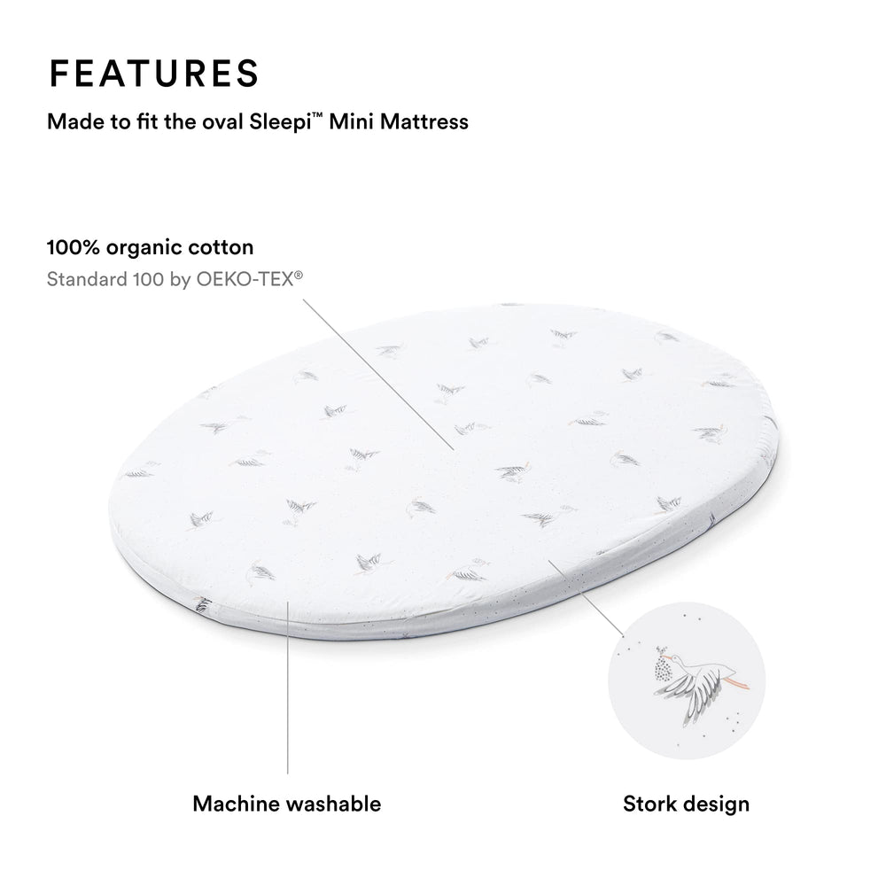 Stokke Sleepi Mini sheet Rainbow Dot provides cozy, playful nursery styling and comfort.