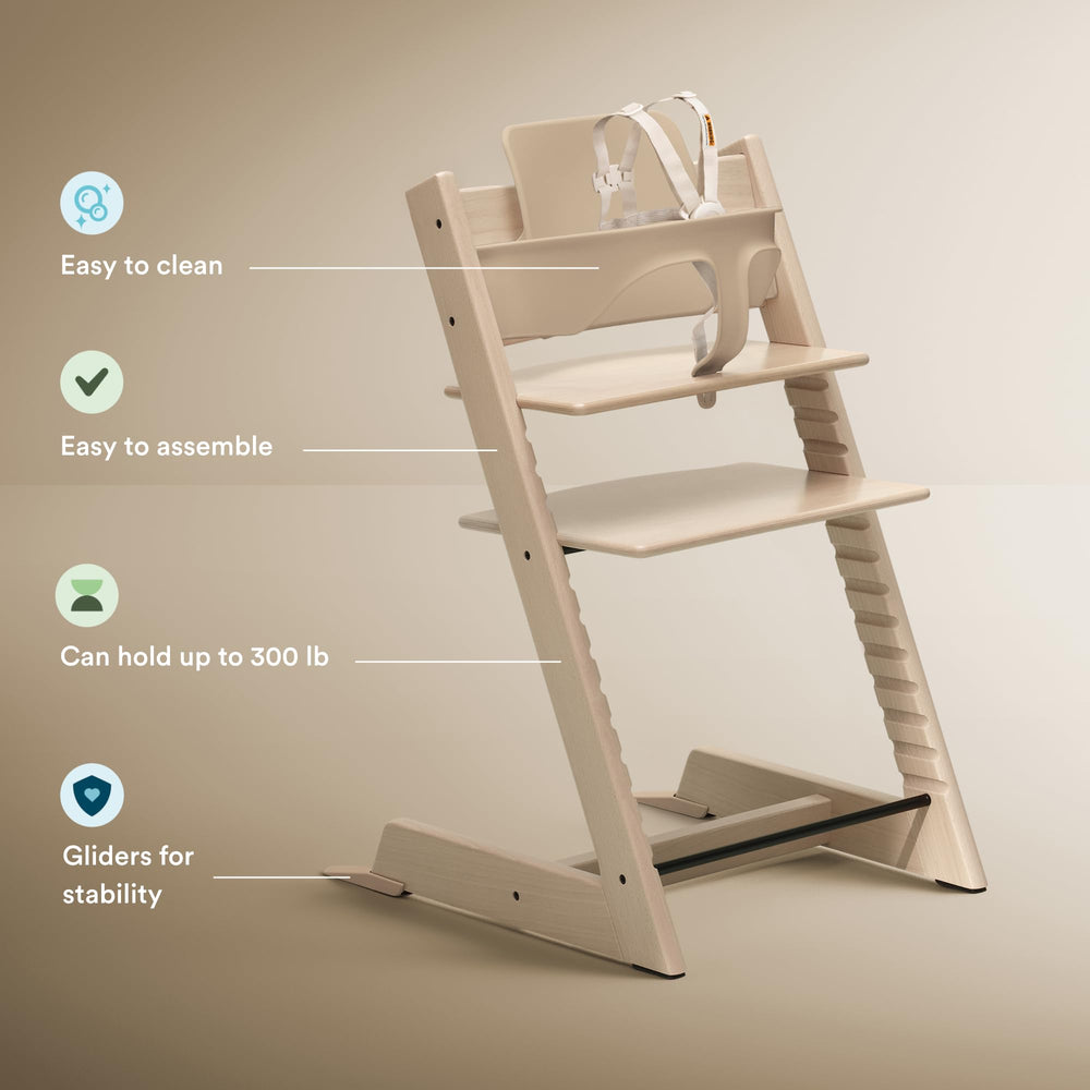 Stokke Tripp Trapp Tray White provides a stable surface for snacks.