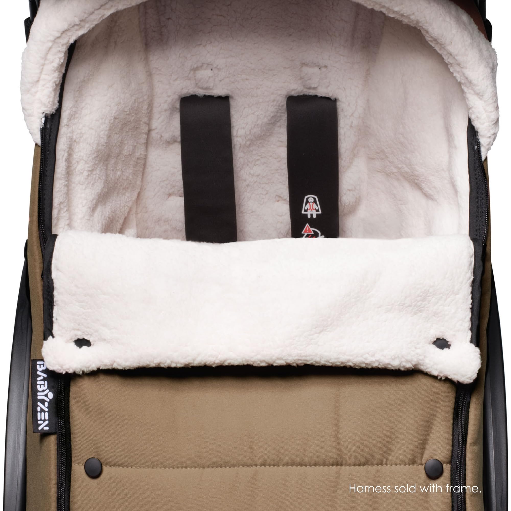 Stokke YOYO Footmuff carrying bag included for easy storage and transport.
