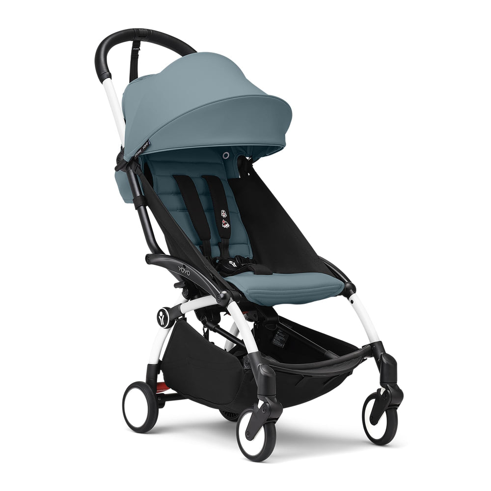 Stokke YOYO3 white frame ready for easy city strolling.
