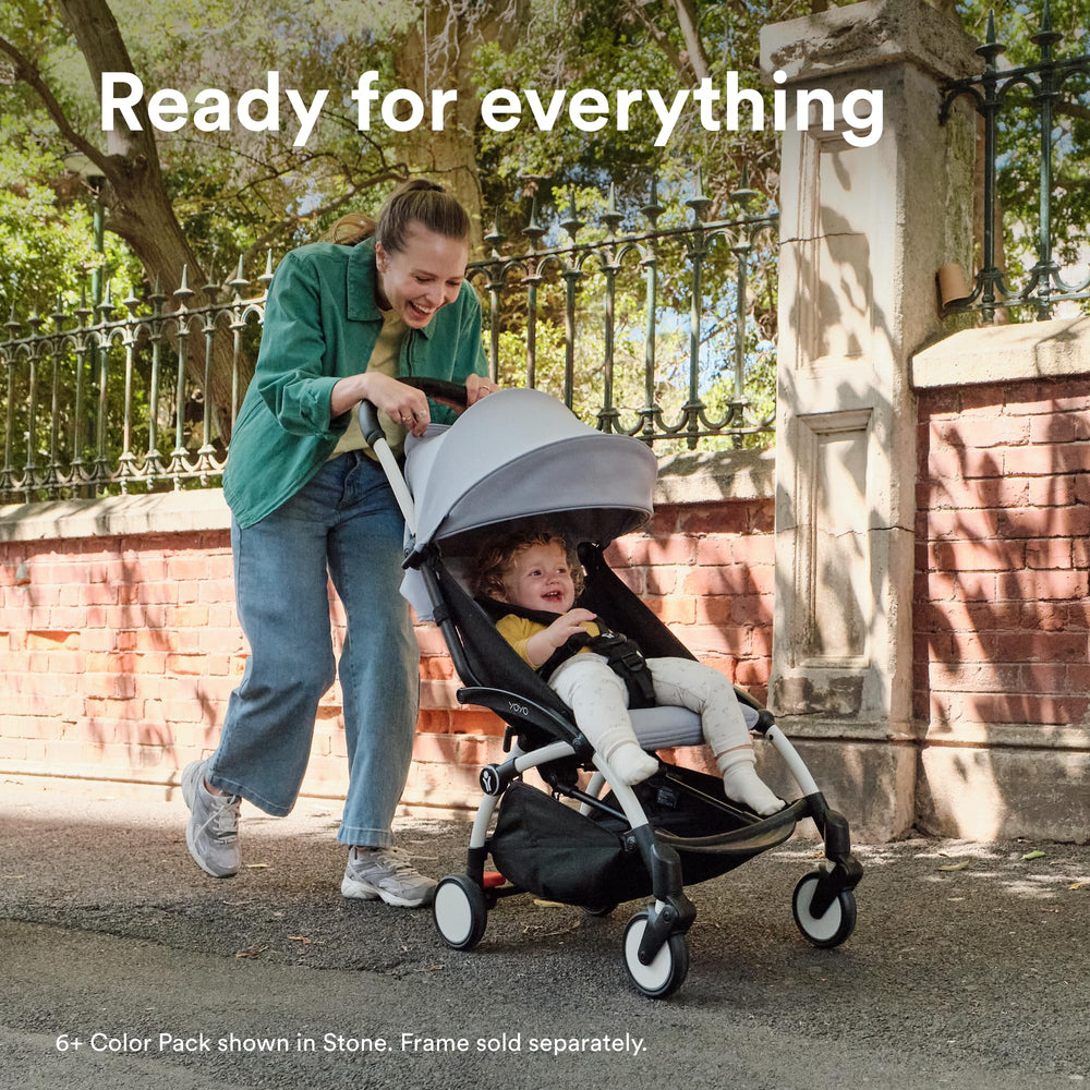Stokke YOYO6+ extendable canopy protecting from sun