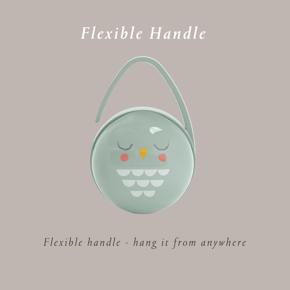 Hanging handle on Suavinex Bonhomia case mint for easy access when out and about