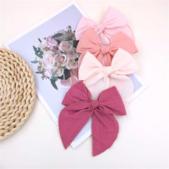 Sugarmelon alligator clips close view demonstrates secure grip for daily use.