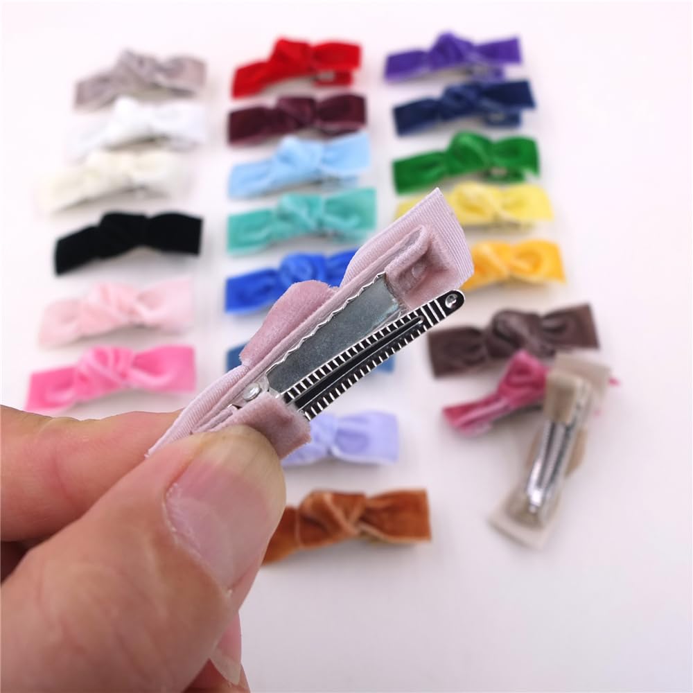 Sugarmelon soft lightweight clips are gentle on tiny heads.