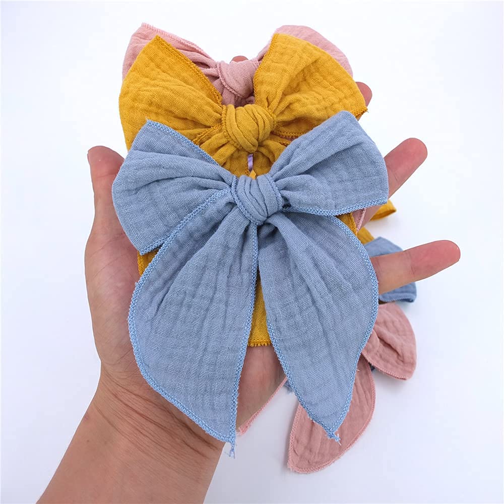 Sugarmelon Fable Bow Avocado Blue gift-pack image suggests a ready-to-gift accessory.