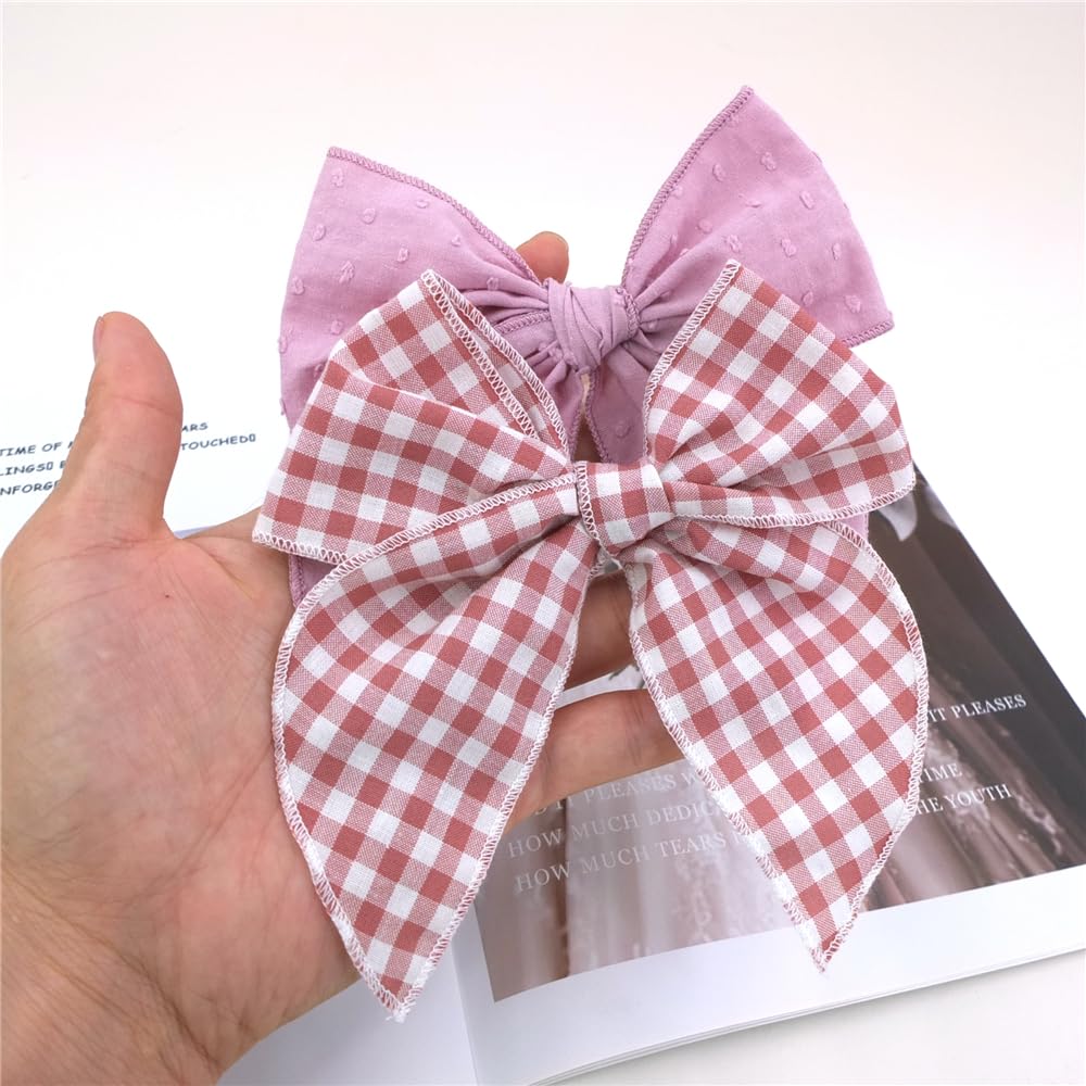 Sugarmelon Pack of 4 bows lifestyle shot; coordinated looks for mom and daughter