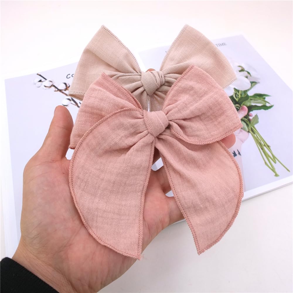 Sugarmelon Fable Bow cotton detail illustrates breathable material for everyday use