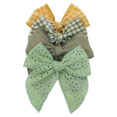 Sugarmelon Fable Bow Olive clip, secure alligator grip for daily wear.