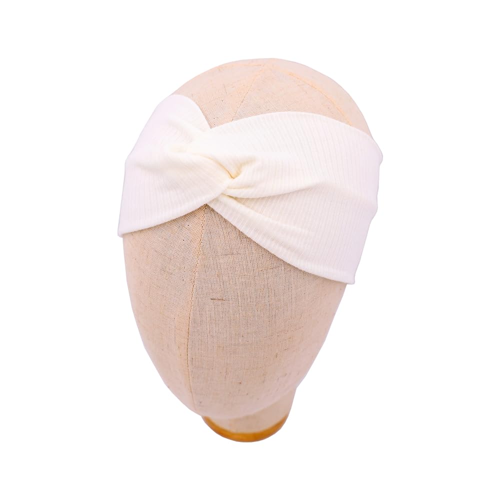 Sugarmelon headband set doubles as family photo props for outdoor shoots