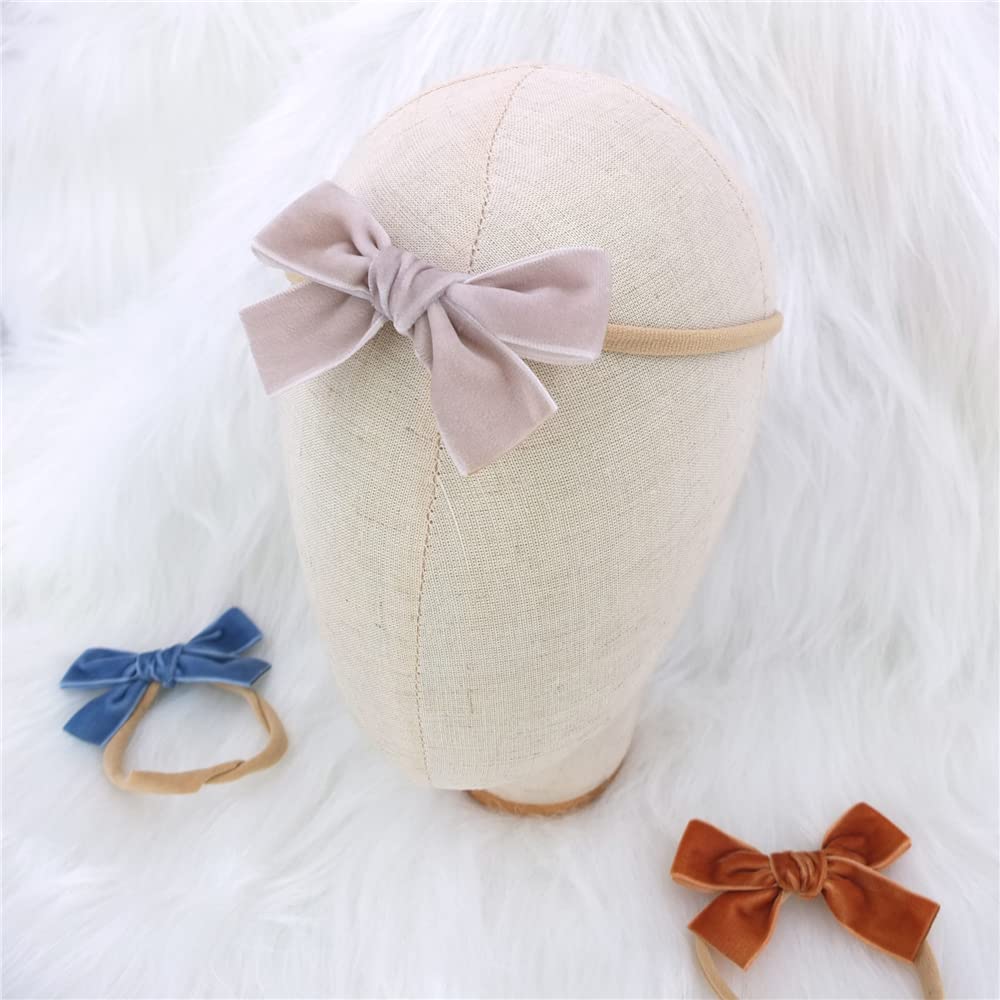 Sugarmelon stretchy nylon headband demonstrates secure fit without slipping through extended wear.