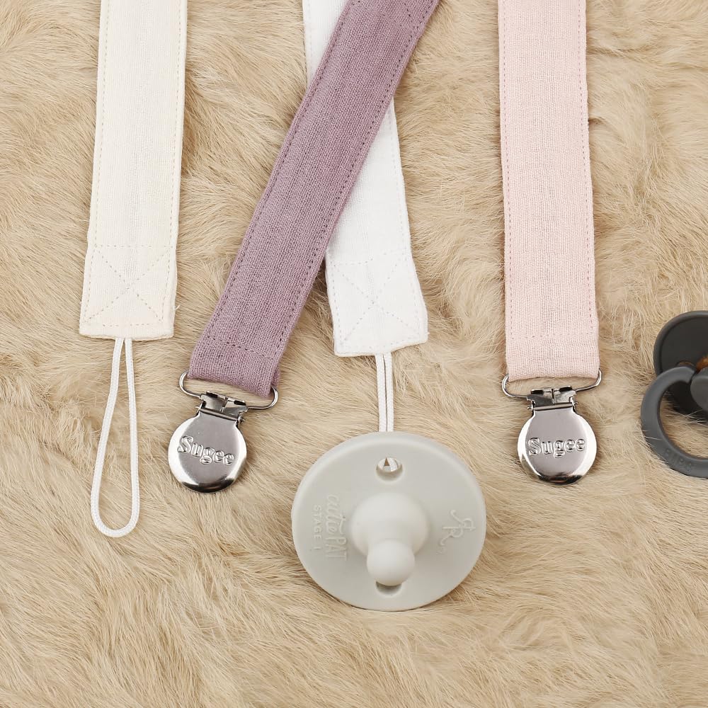 Sugee pacifier clip gender-neutral colors suit both boys and girls