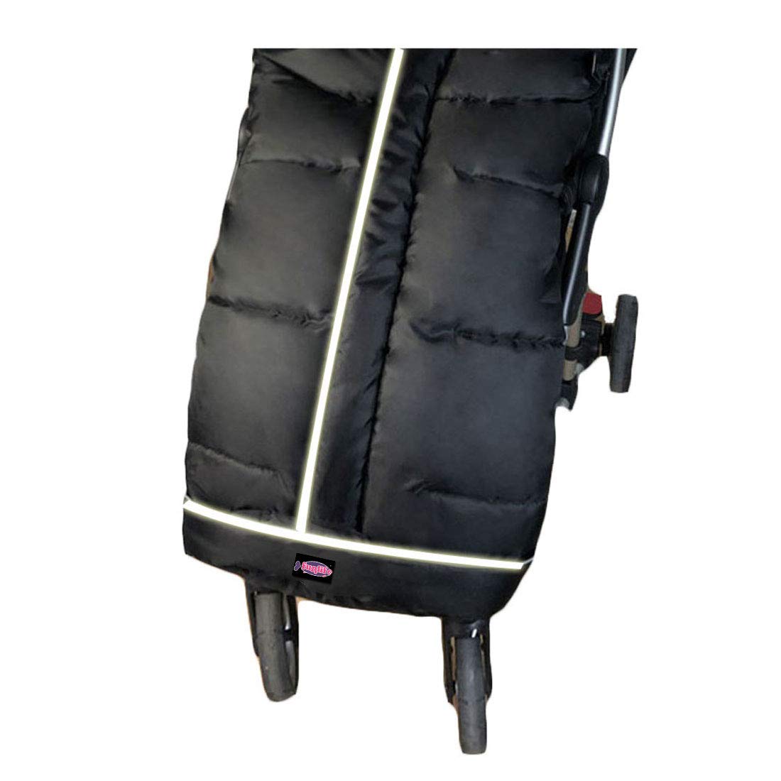 Sunday Go 3-Seasons Footmuff bottom zippers allow feet freedom and adjustable warmth