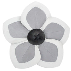 Sundee baby bath flower pad gray2 floats for a calm, comfortable bath.