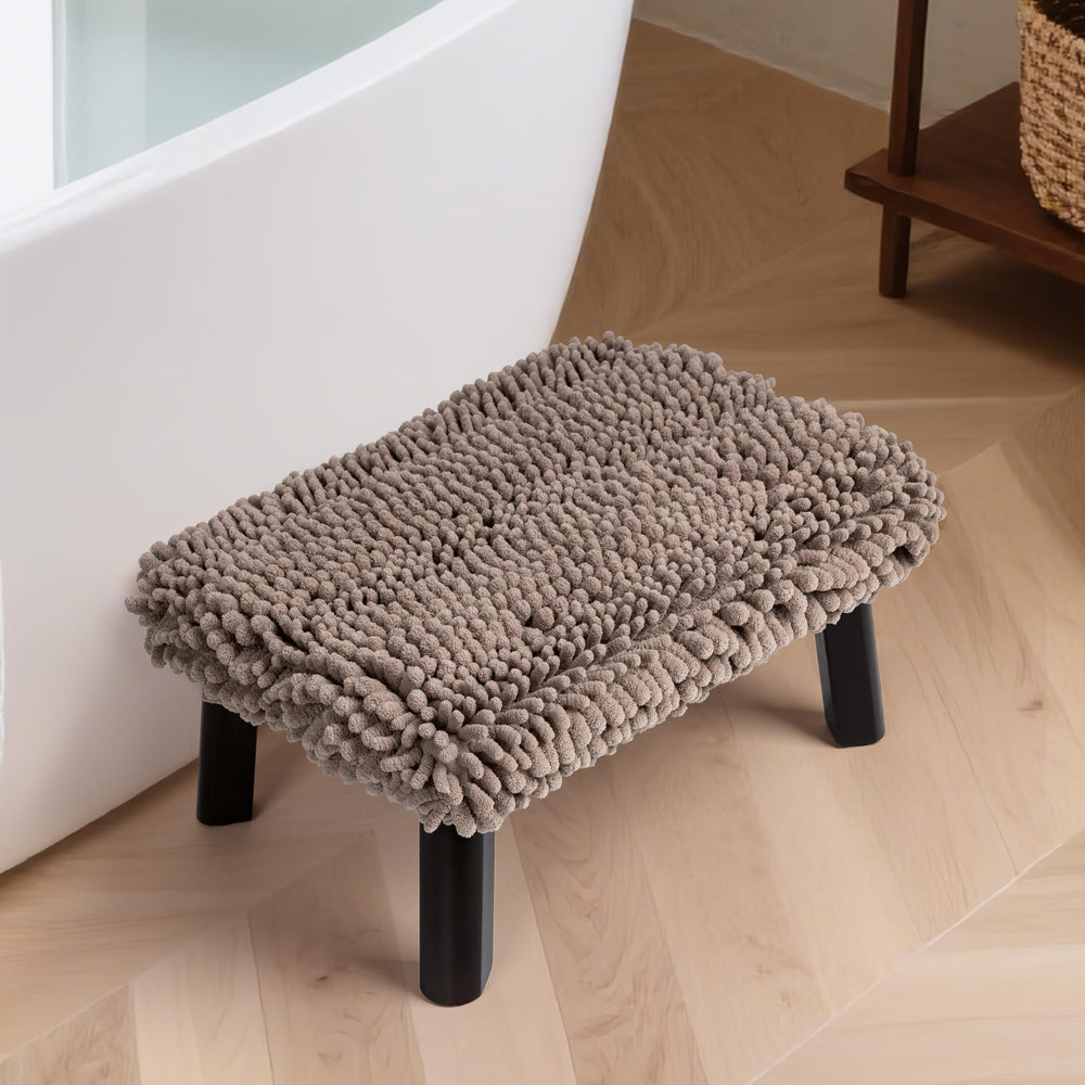 Sunlit One Step Stool chenille top dries feet quickly after bath.