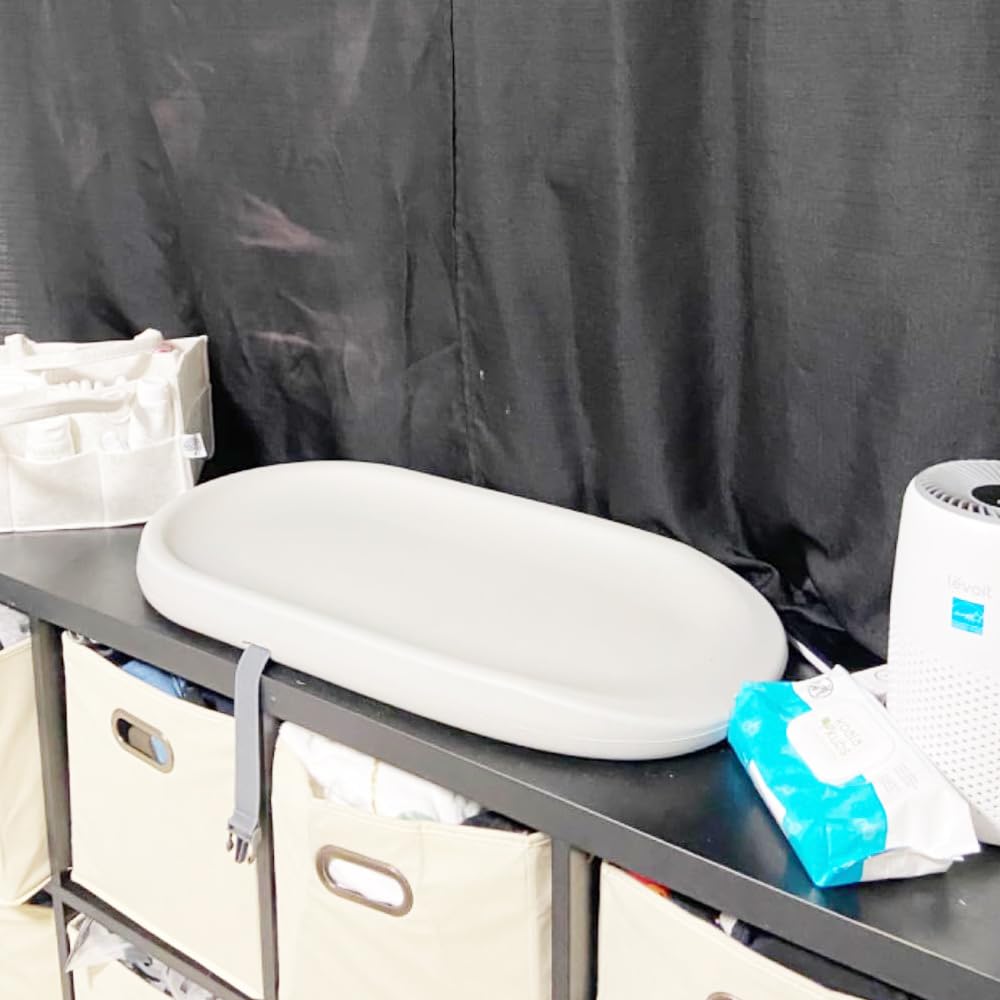 SUNTUE table-side use image shows easy surface for quick cleanups.