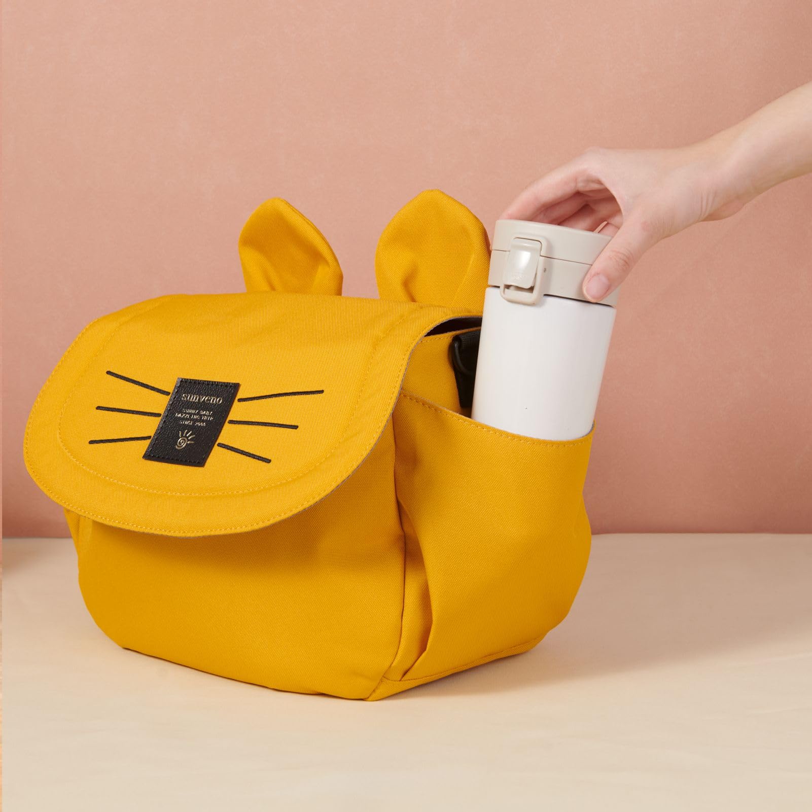 SUNVENO Kitty Stroller Organizer Bag detachable shoulder-strap closeup enables cross-body use.
