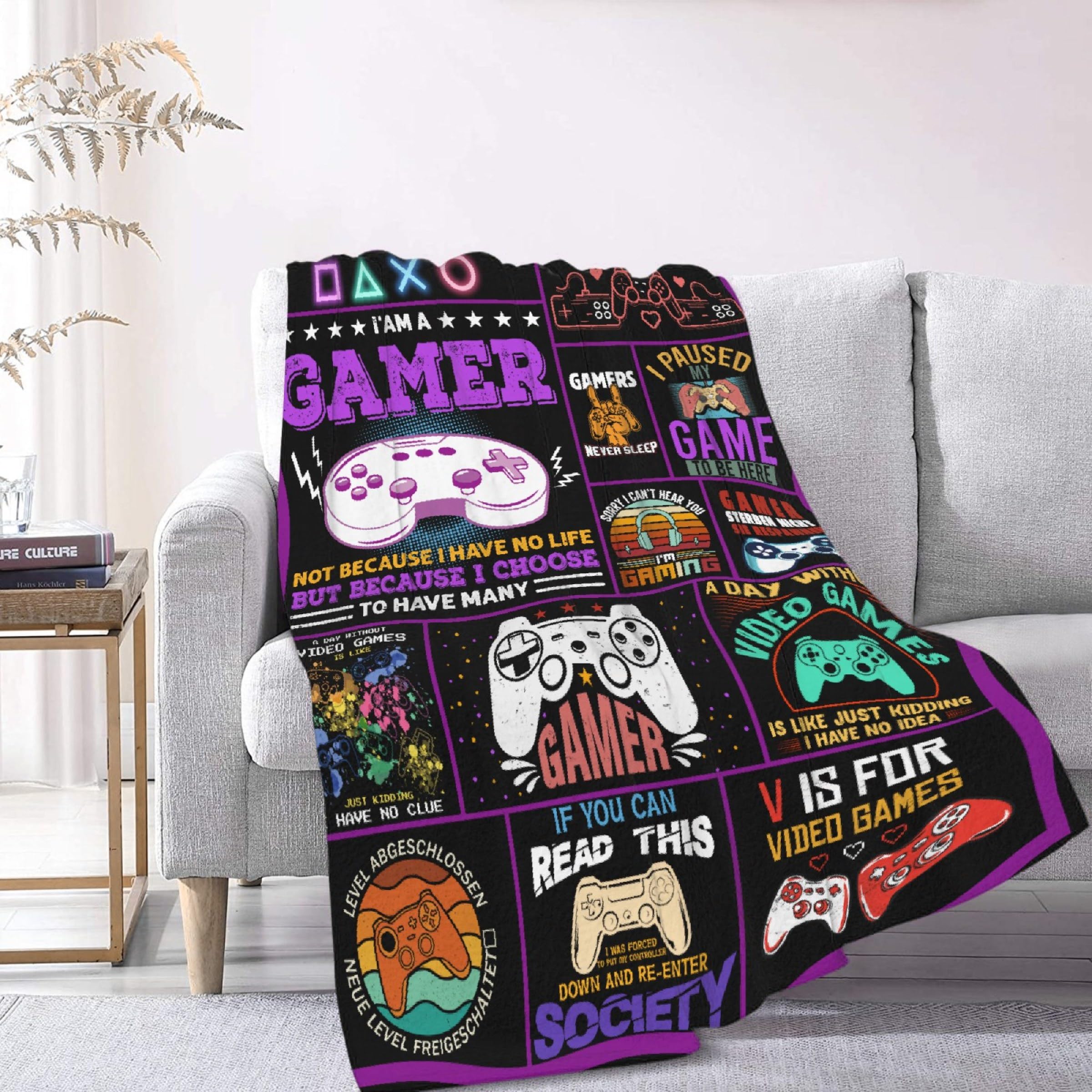 SUPERICH Gamer Gifts blanket wraps the whole family for cozy movie night