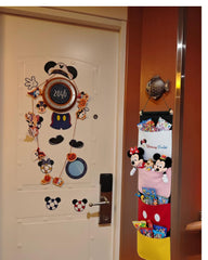 Sussie Daddy mouse-inspired pocket adds playful theme for photos.
