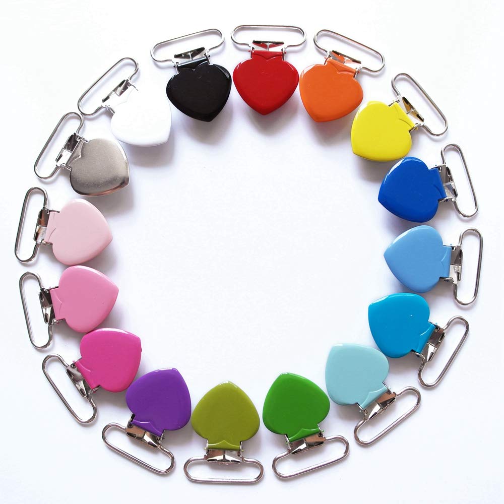 Sutoyuen pacifier clip with plastic teeth protects fabric while securing lightweight items.