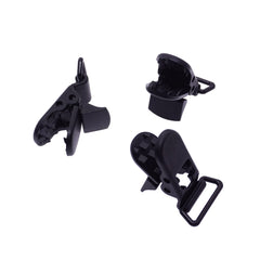 Sutoyuen clip used on bib and blanket for versatility