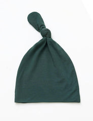 Suzel army green hat provides gentle warmth and snug fit