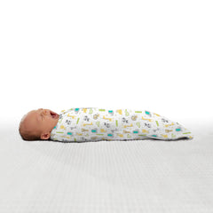 SwaddleMe Pod two-way zipper close-up, easy night-time diaper changes