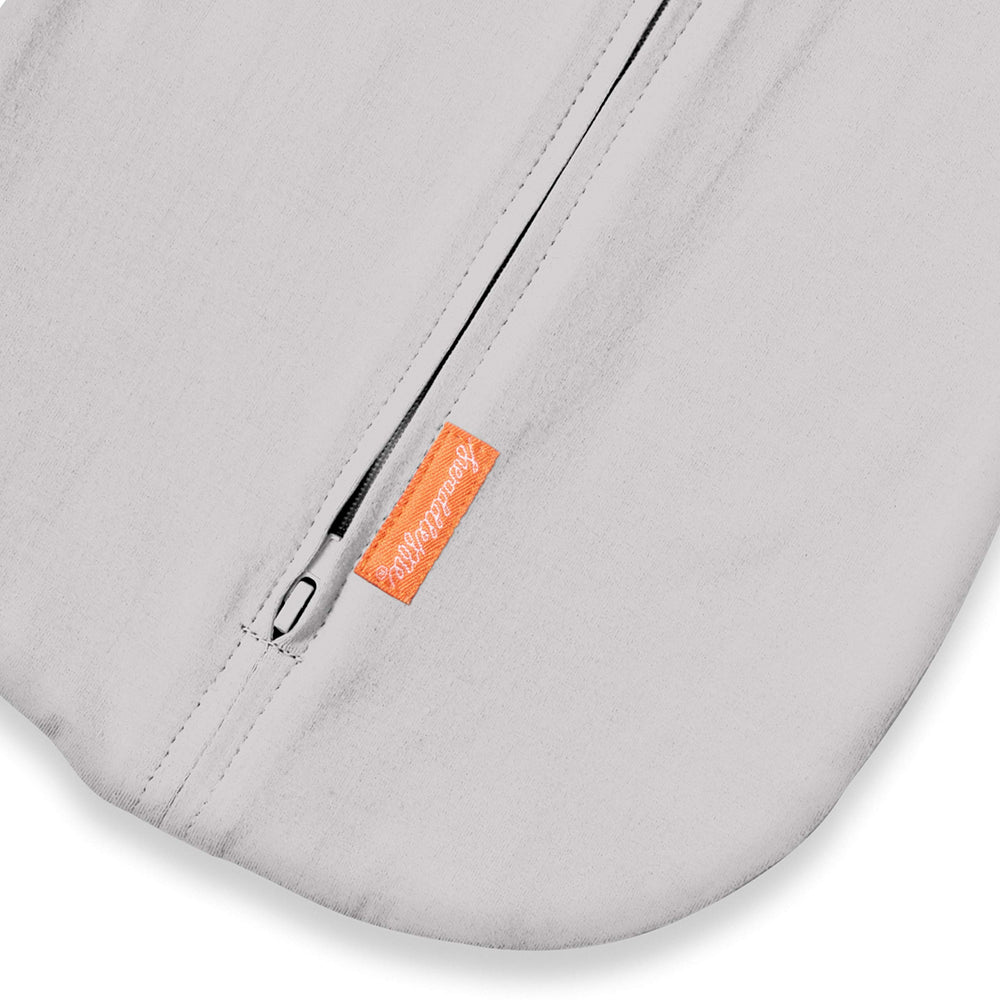 SwaddleMe Pod womb-like compression visual, snug feel for soothing newborn calm