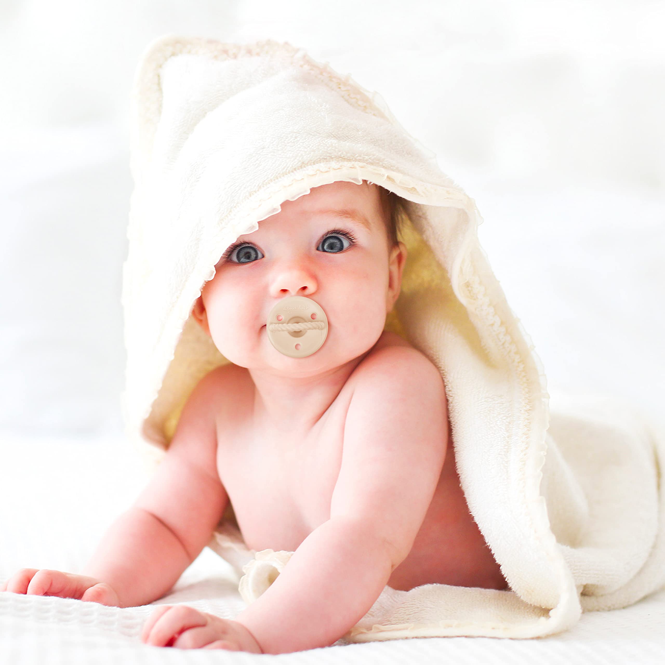 Sweet Child pacifier ideal for car rides and bedtime soothing