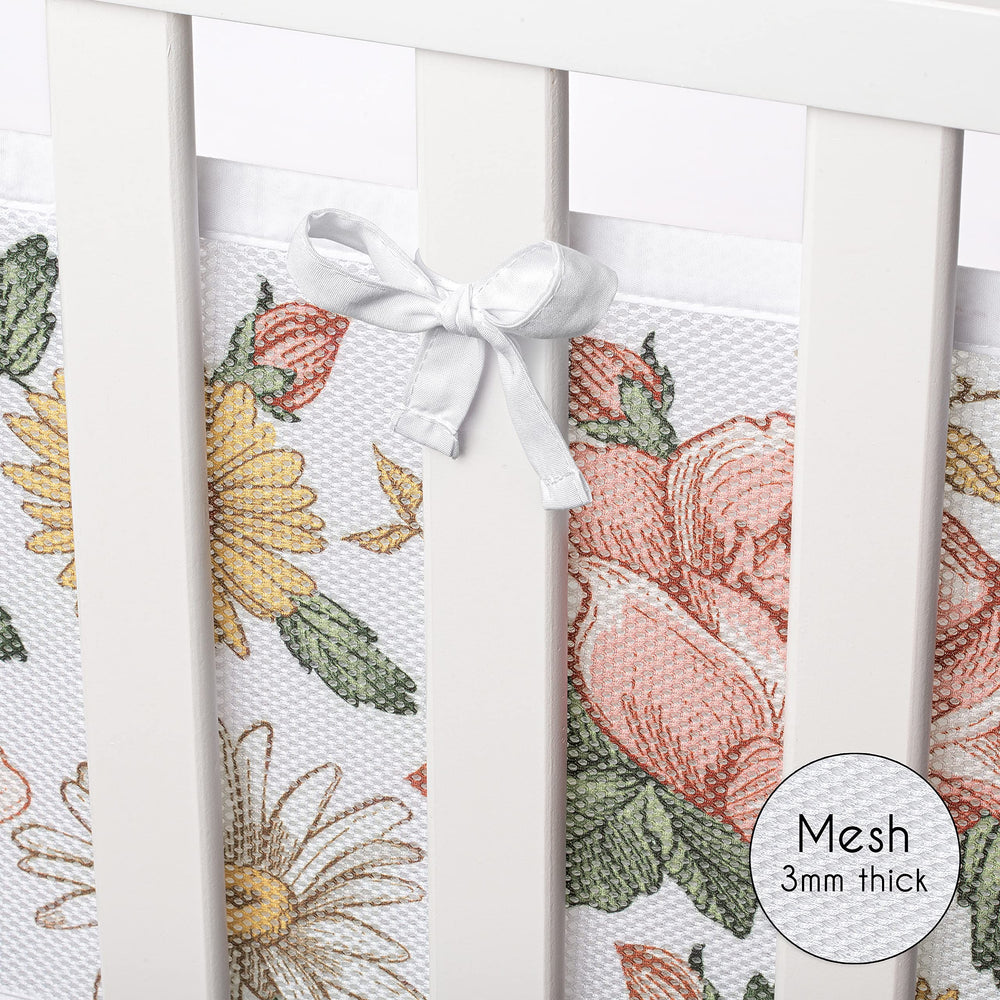 Sweet Jojo Designs reinforced ties keep liners securely in place.