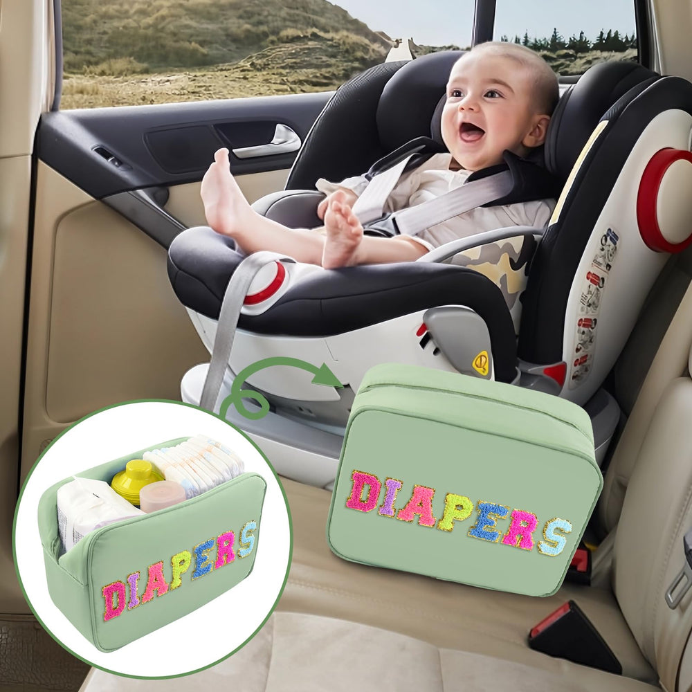 Sweet Lion diaper bag top-zip opening provides smooth, quick access.