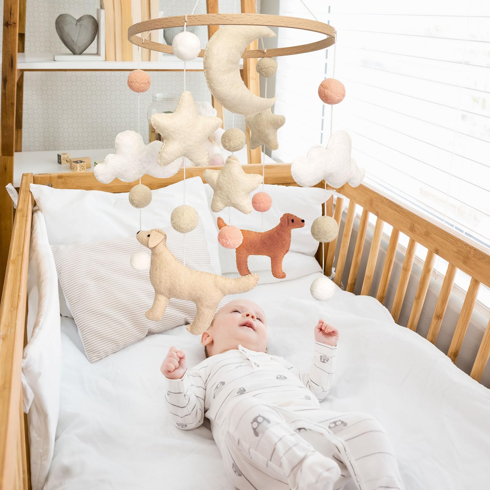 Sweety Baby dog theme mobile bassinet-placement supports early visual tracking.