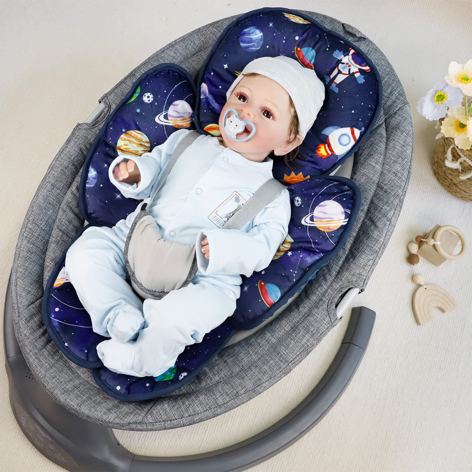 SWESEN travel-friendly cushion supports baby's body and head during outings.