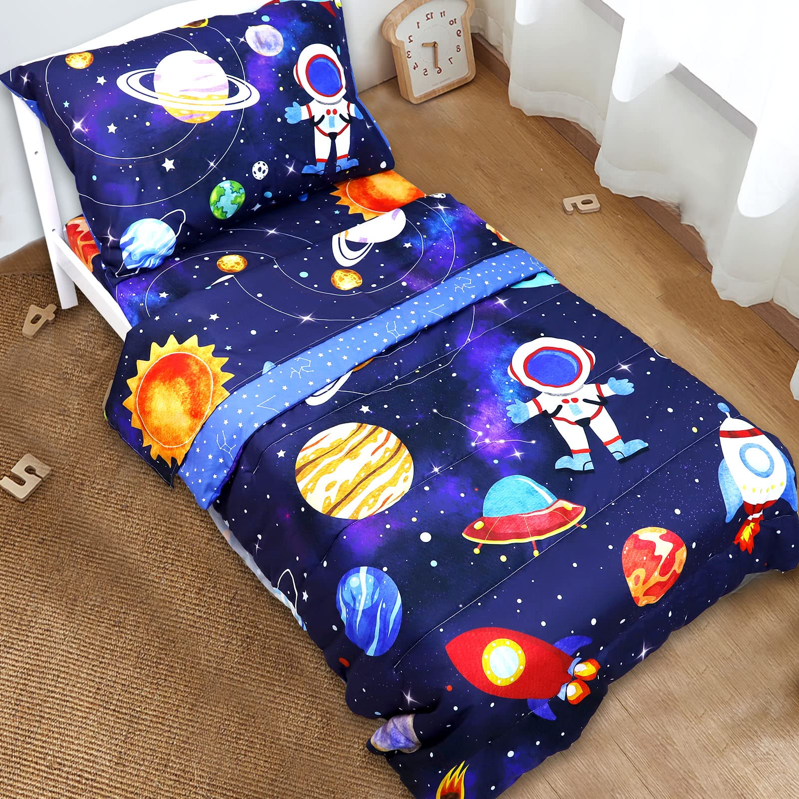 SWESEN Space Bedding packaging—compact 4-piece set ready to gift.