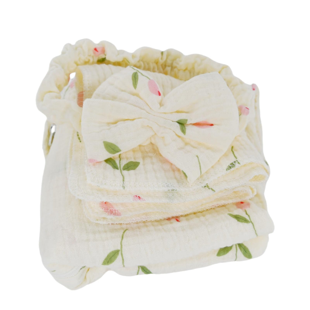 Synrroe muslin burp cloths for quick, absorbent cleanups.