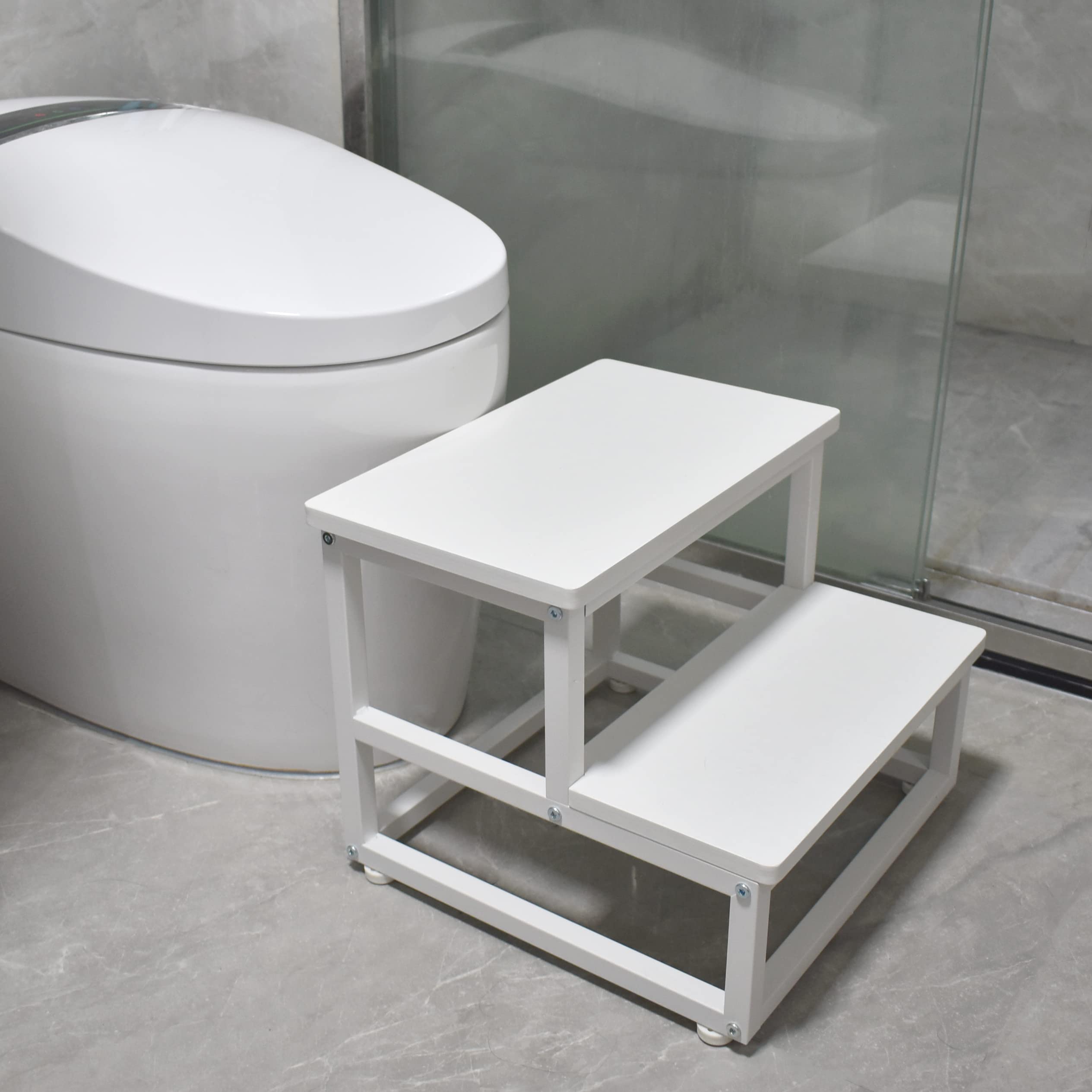 SZLHANJZ nursery step stool assembled view demonstrates quick setup and sturdy construction