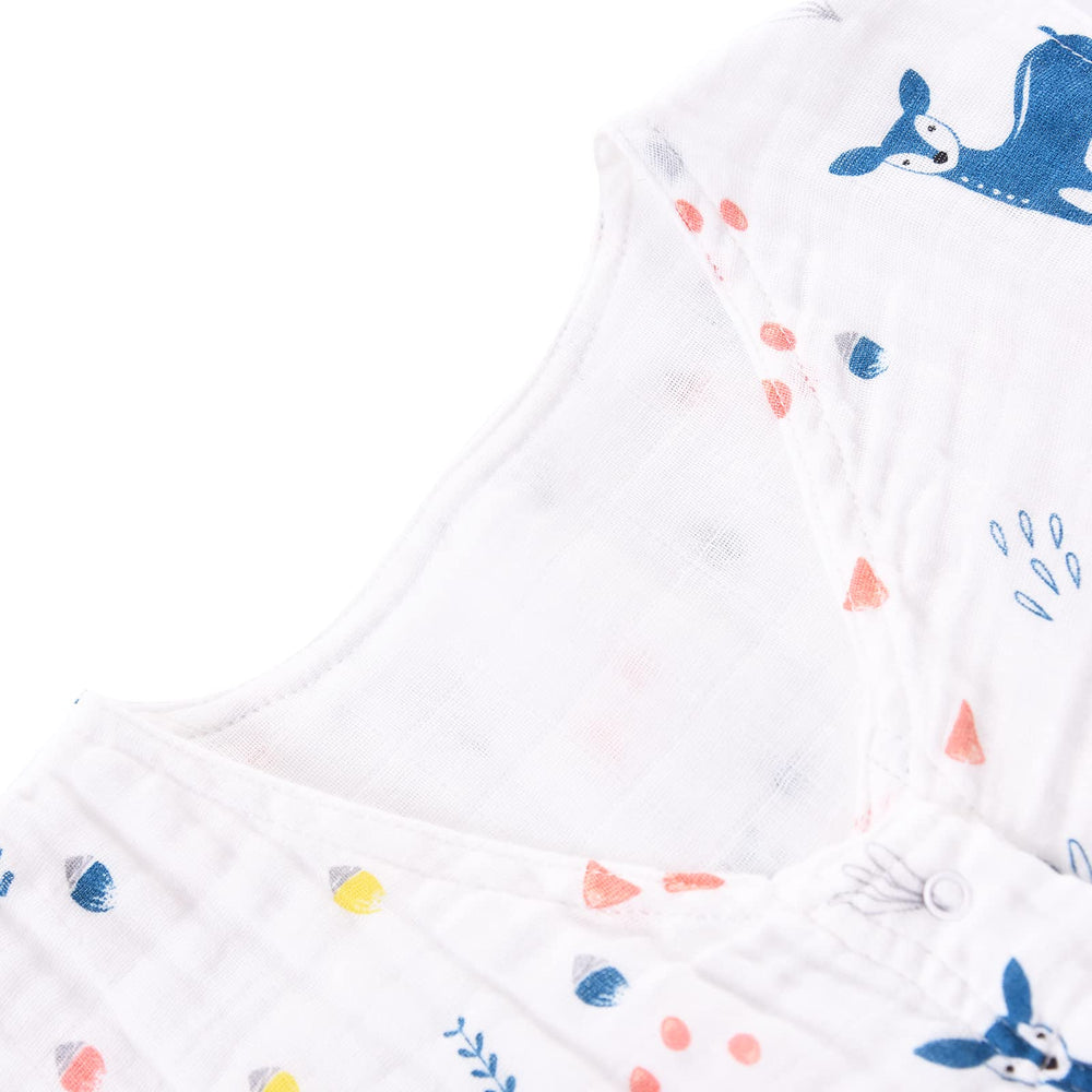 TADO MUSLIN 0.5 TOG lightweight design keeps toddlers comfortable in warm nights.