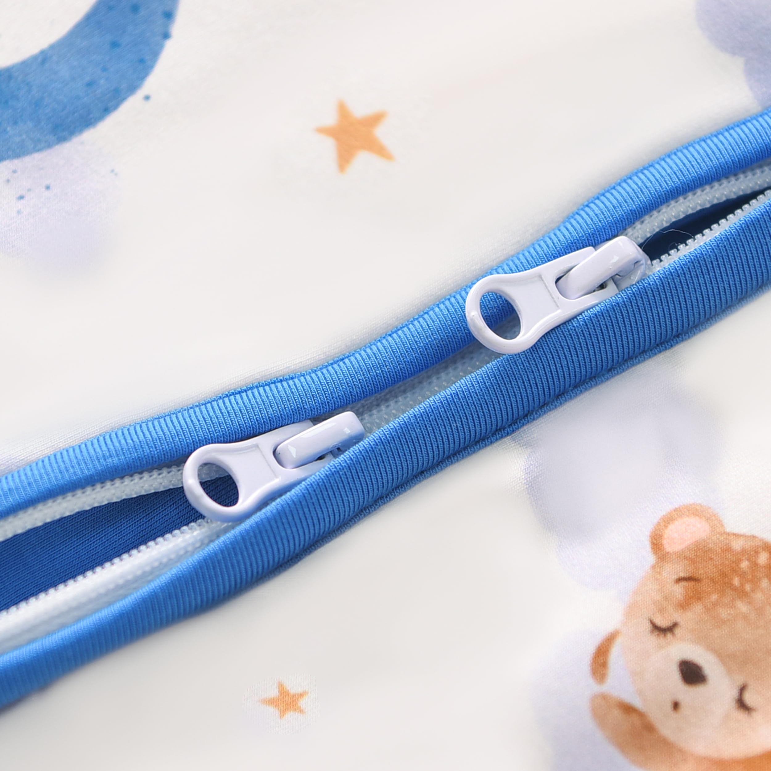 TADO MUSLIN 1.0 TOG breathable fabric supports all-season comfort.