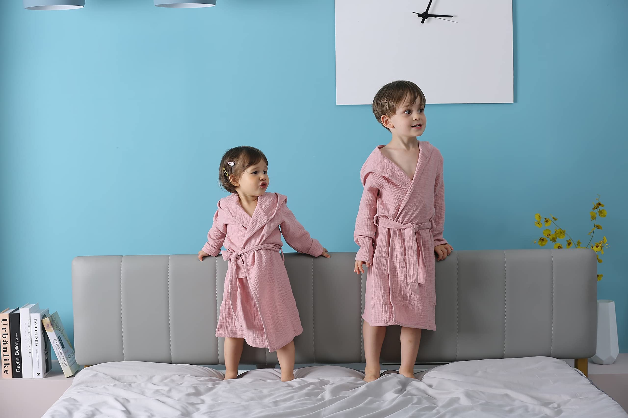TADO MUSLIN pink robe worn during lounging and post-bath relaxation