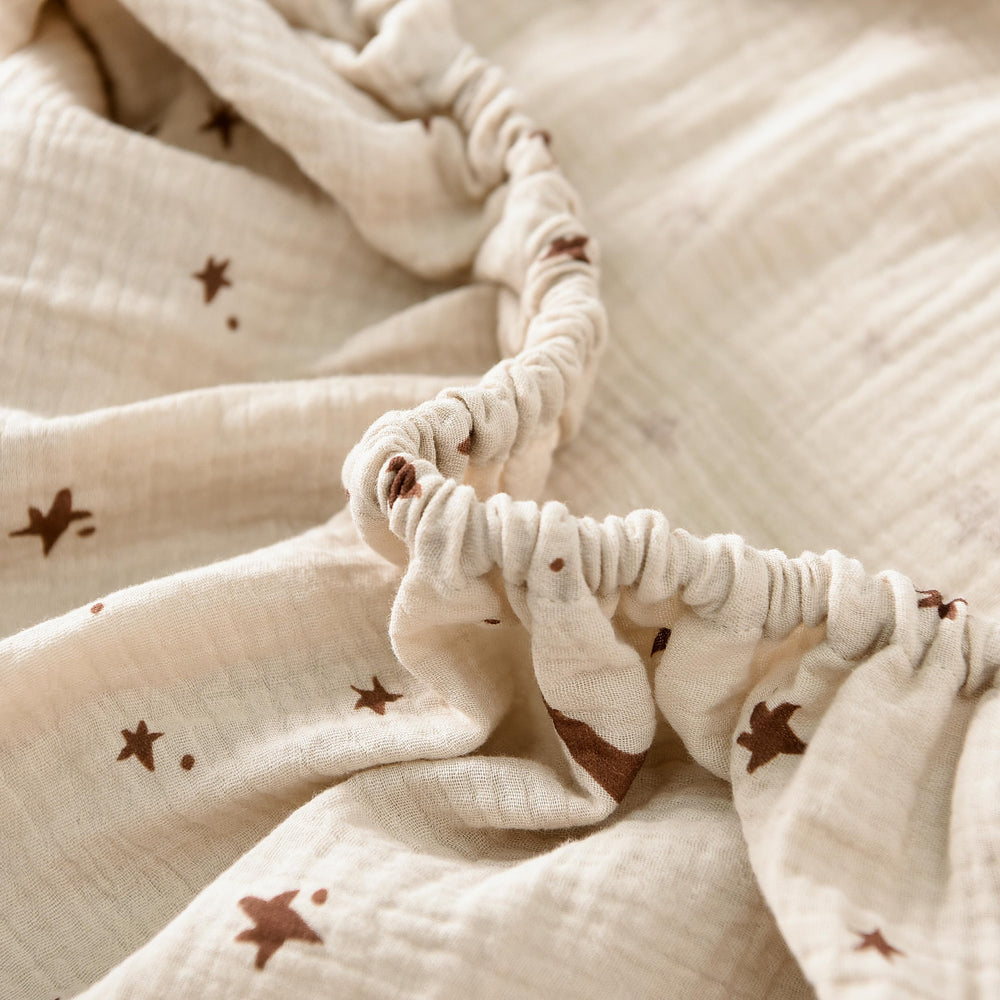 TADO MUSLIN breathable texture aids climate control for warm summers and cozy winters.