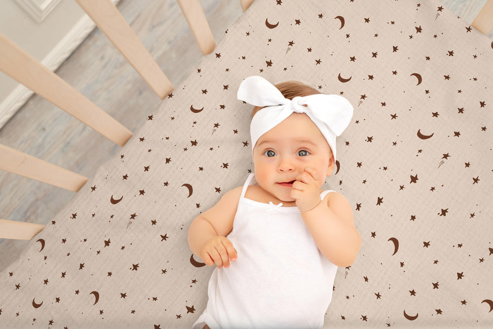 TADO MUSLIN close-up fabric showcases breathable, moisture-wicking muslin ideal for year-round comfort.