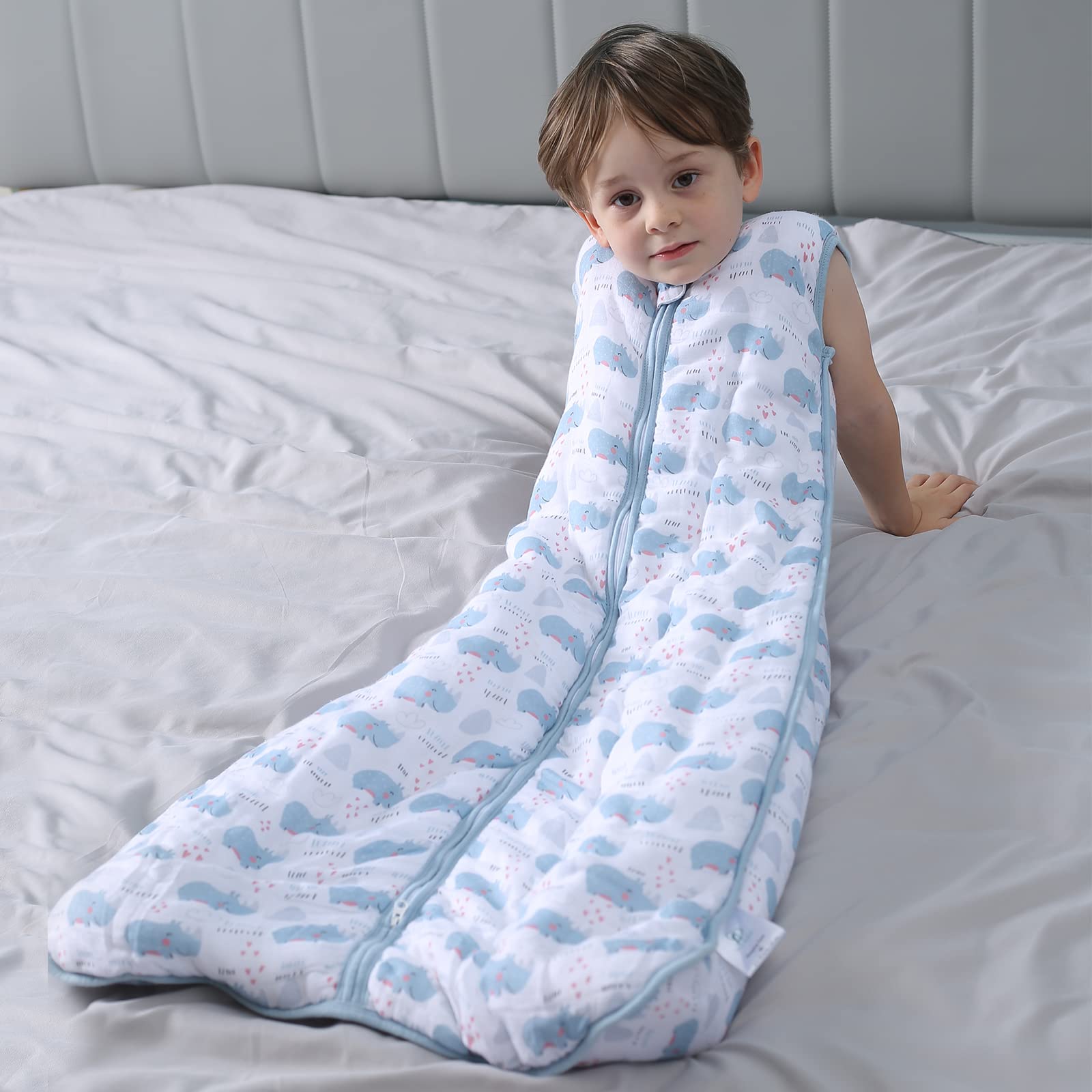 TADO MUSLIN roomy pouch supports natural leg movement for comfort