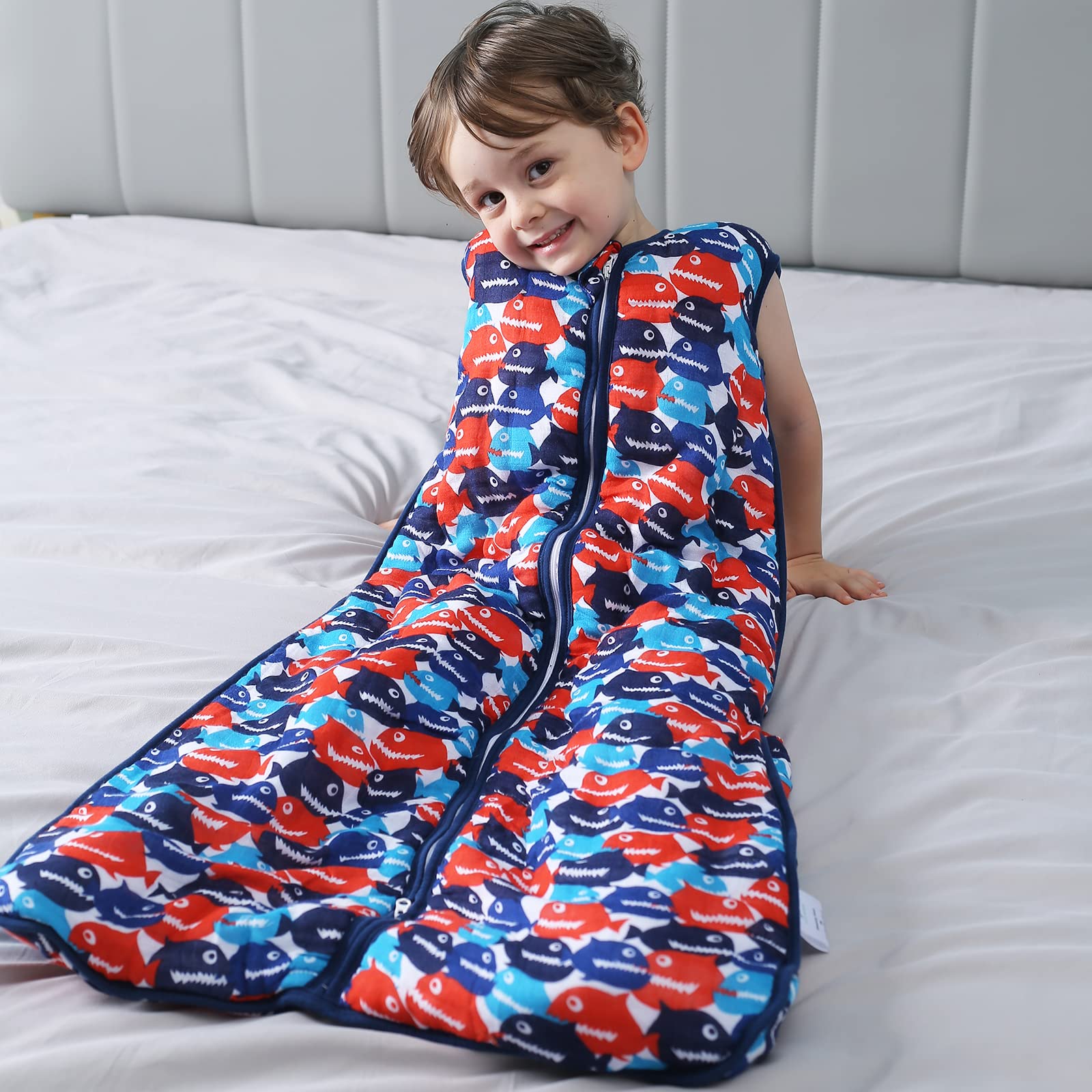 TADO MUSLIN sleep sack with 2 way zipper enabling easy dressing and changes.