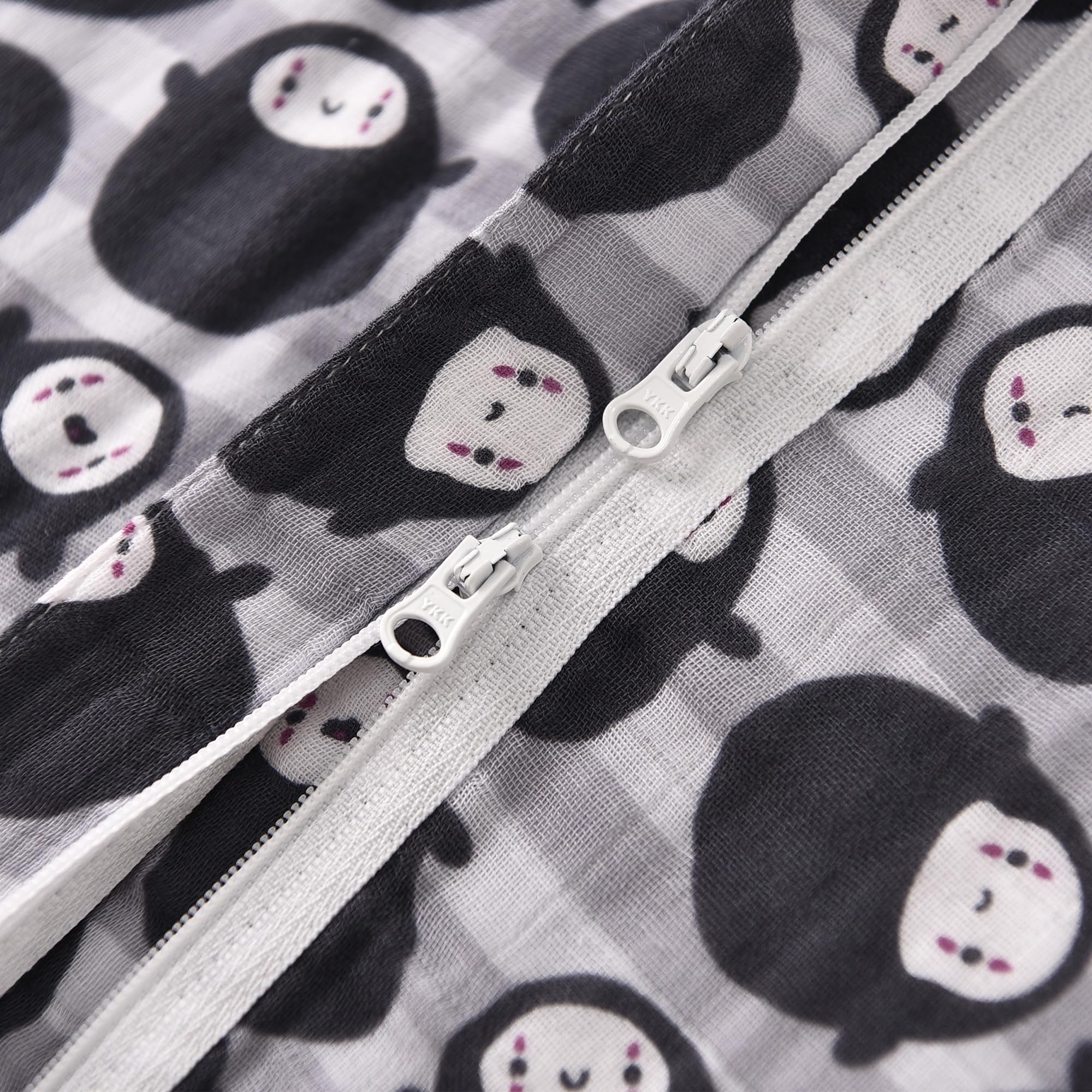 TADO MUSLIN sleep sack top zipper access shows easy on/off for smoother bed routines.