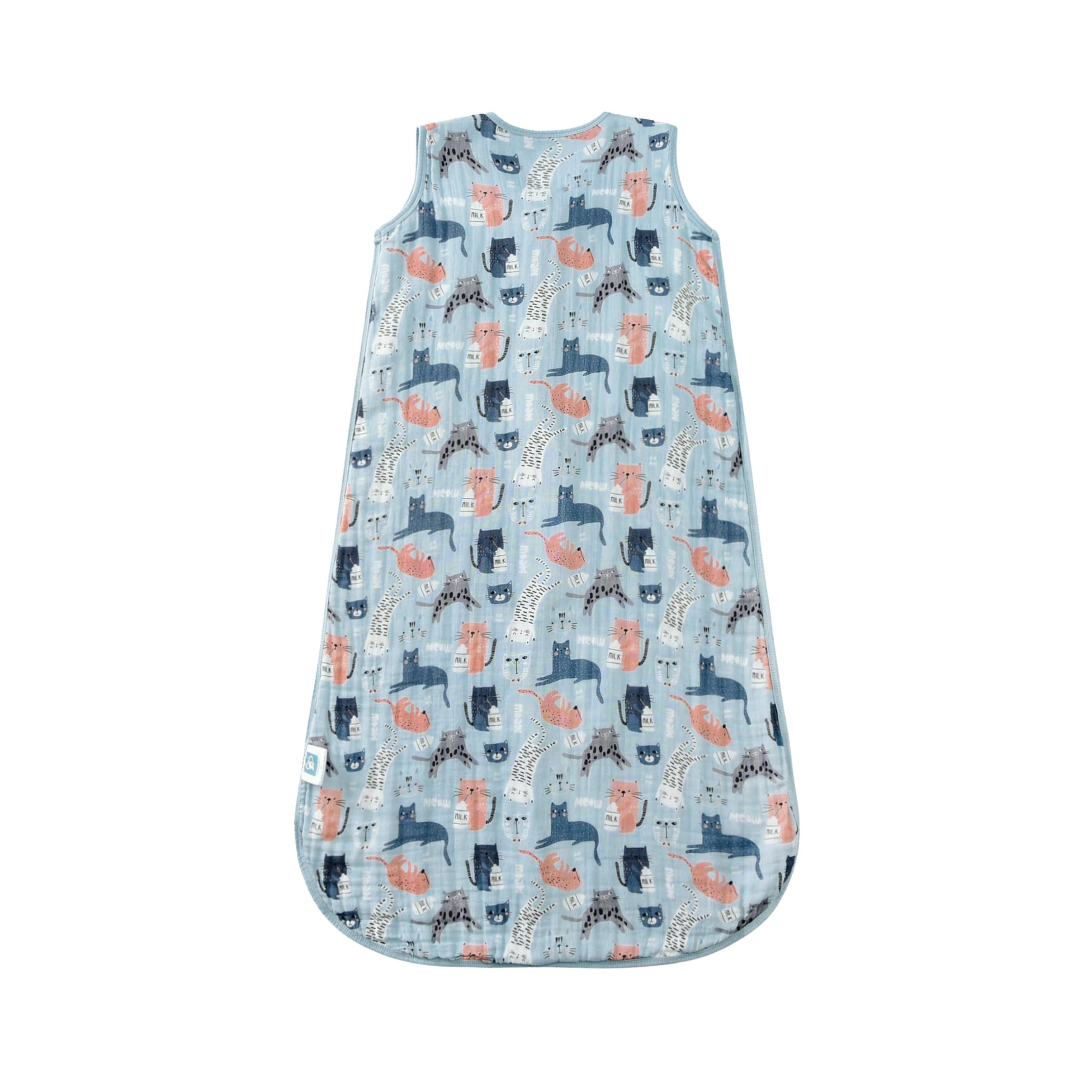 TADO MUSLIN zipper detail image highlights safety tab and gentle fabric touch