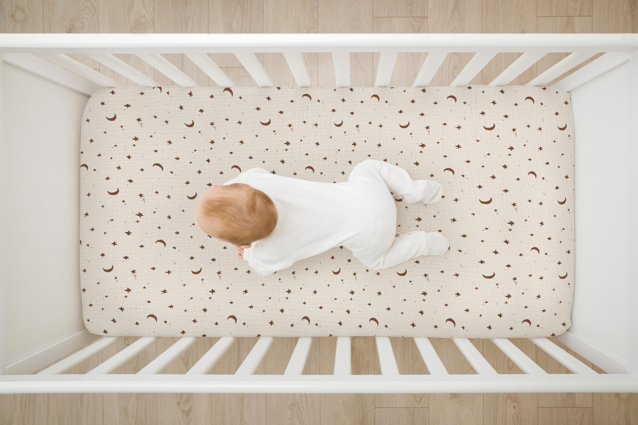 TADO MUSLIN two-pack design demonstrates gender-neutral patterns for nursery styling and easy rotation.