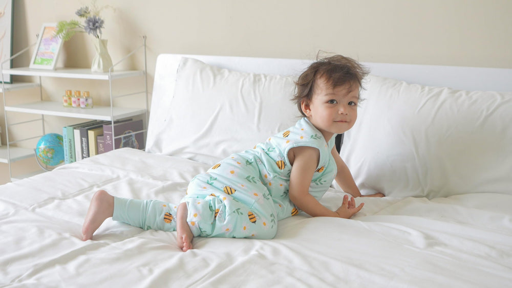 TADO MUSLIN two-way zipper for easy night changes with gentle skin care.
