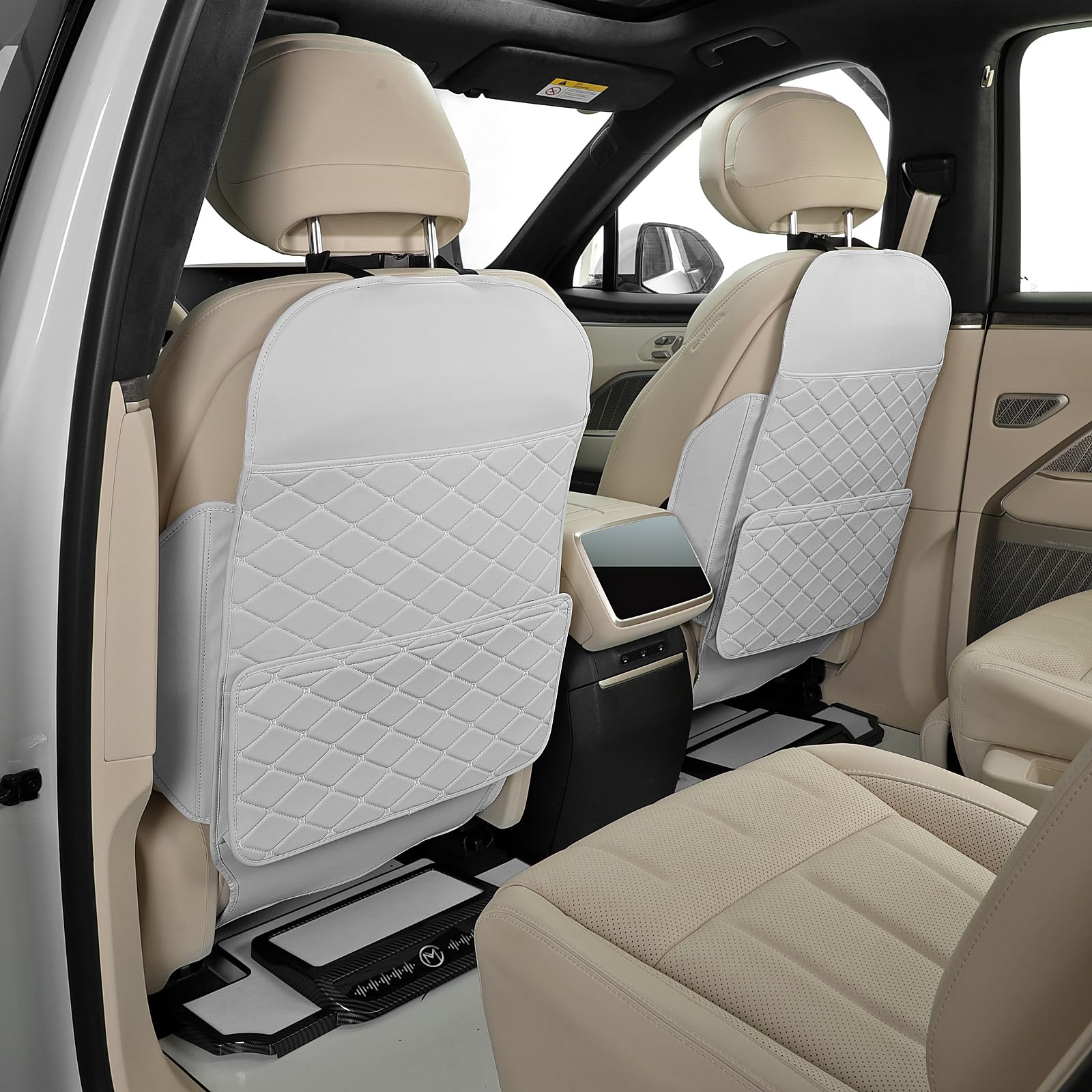 TAIKOO cream-white car-fit image illustrates backseat protection during family trips.