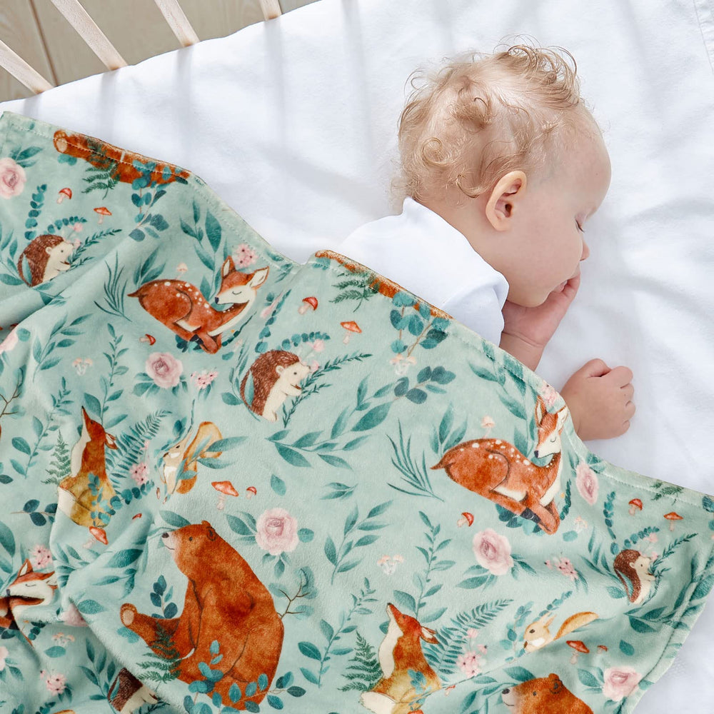 TANOFAR Minky Baby Blanket stroller scene highlights portable warmth