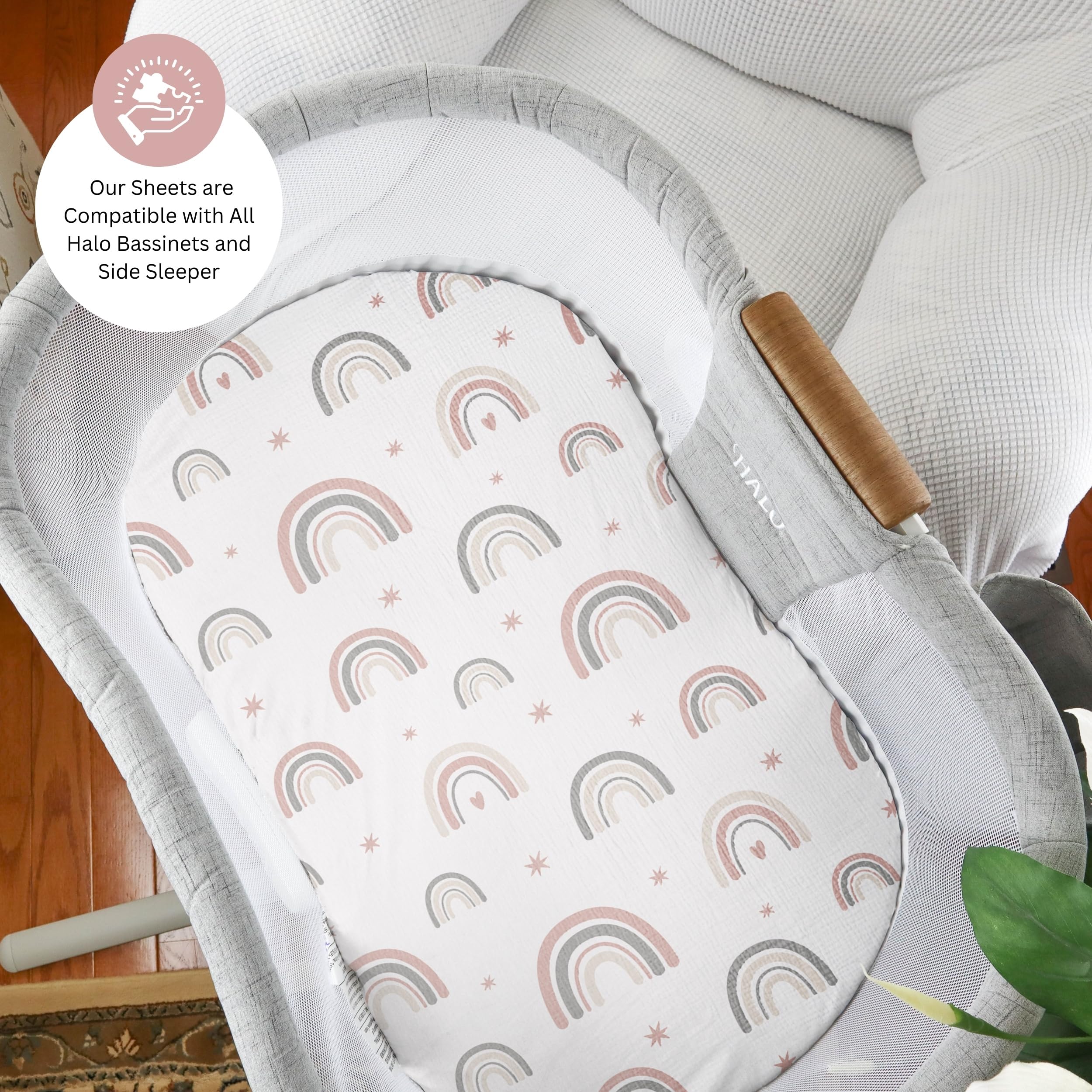 Tansy Panda 360-degree elastic bassinet fit demonstrating secure, wrinkle-free surface