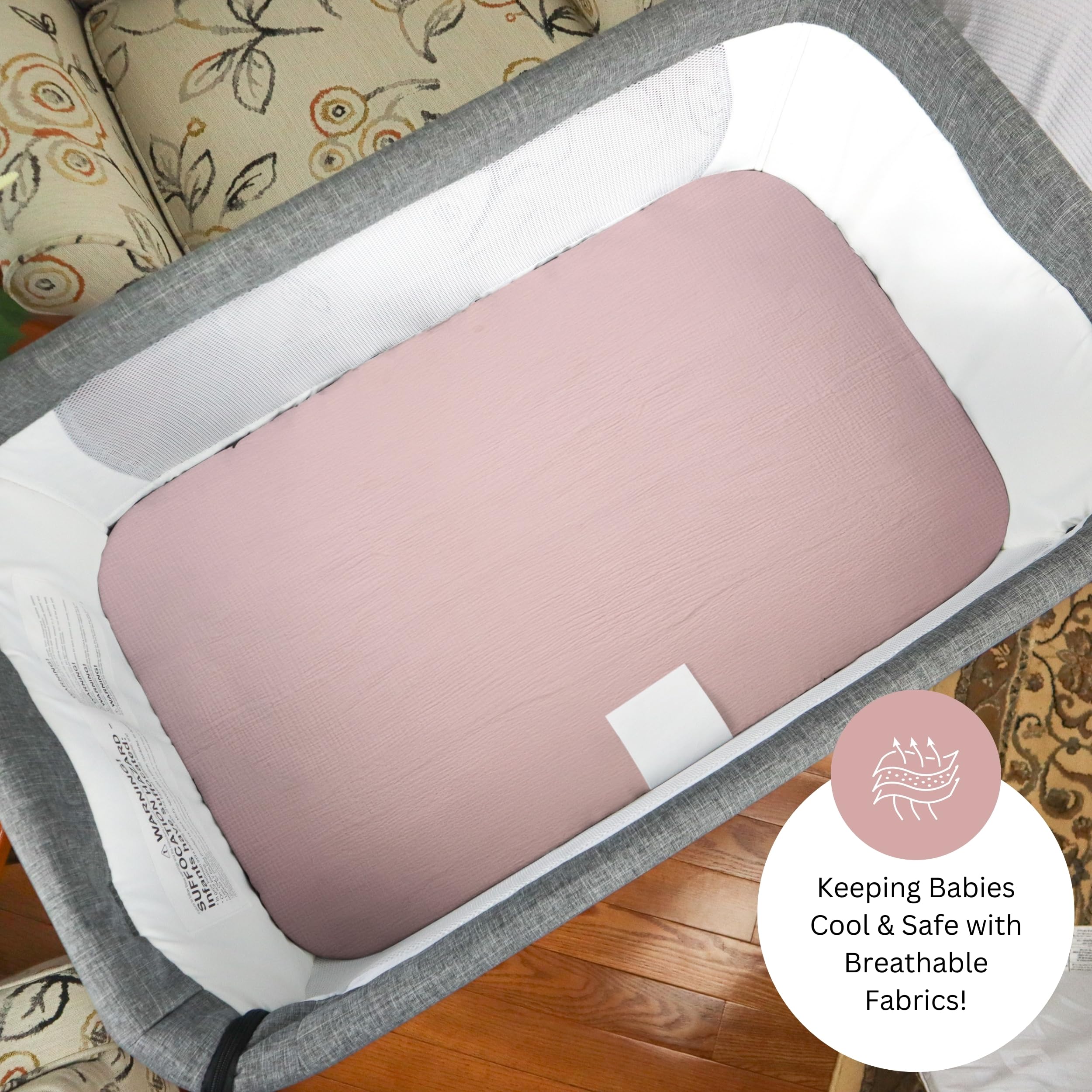 Tansy Panda machine-washable bassinet sheet ensures quick, easy cleanup.